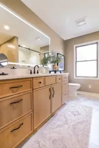 slimShaker_whiteOak_bath